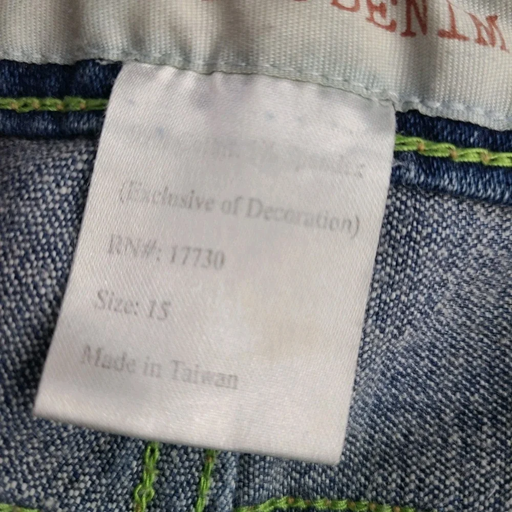 Mossimo Women's Denim Bermuda Shorts Size 15 Blue Stretch Cuffed Jean Shorts